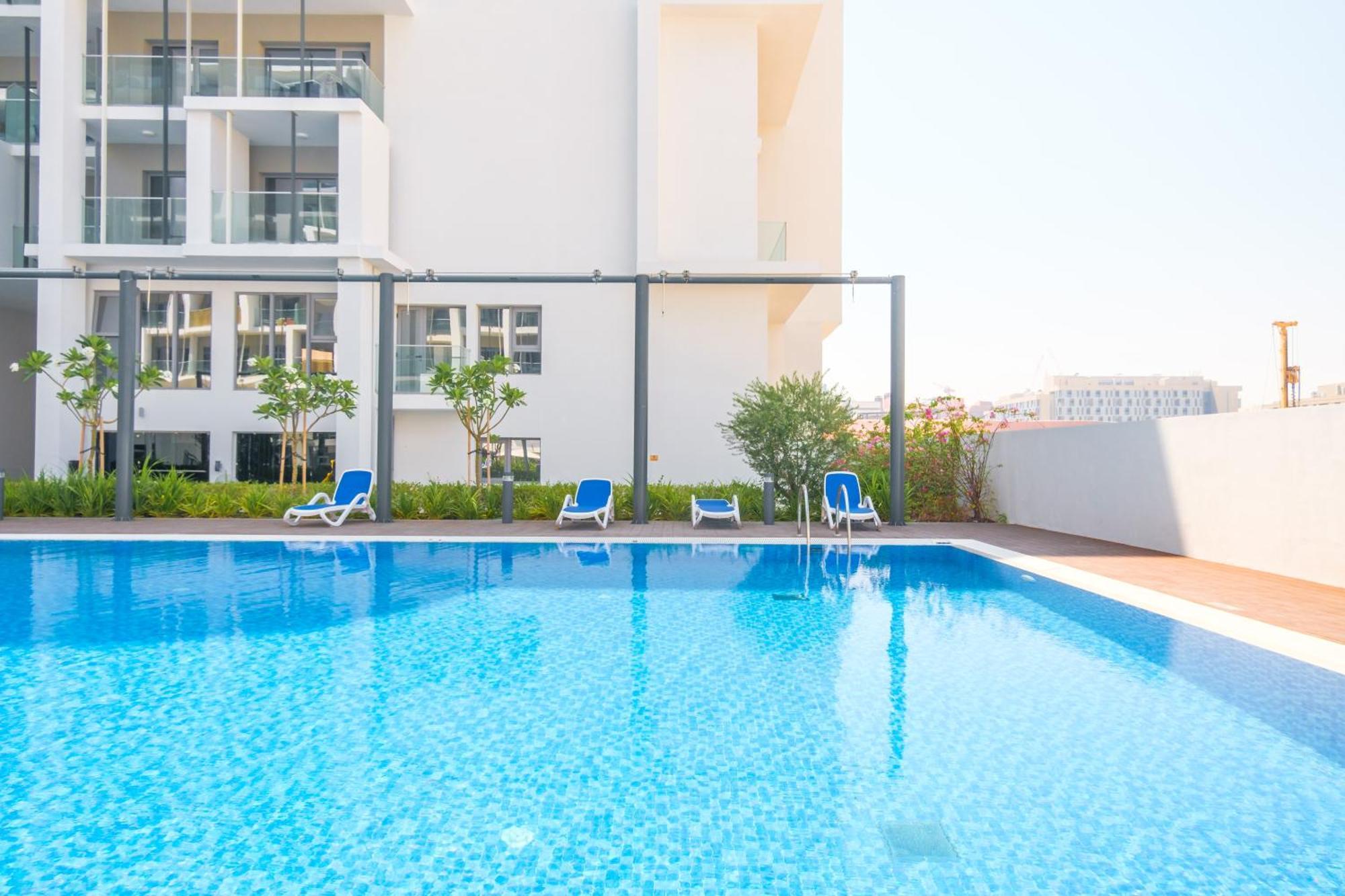 Poolside Charm Διαμέρισμα Αμπού Ντάμπι Εξωτερικό φωτογραφία